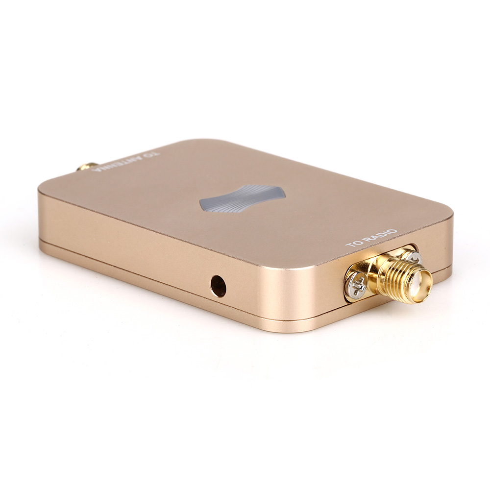 UAV signal amplifier